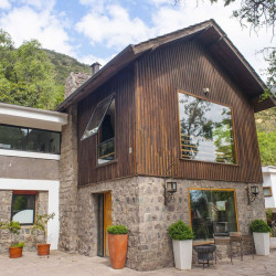 Estero Arrayán - Lo  Barnechea